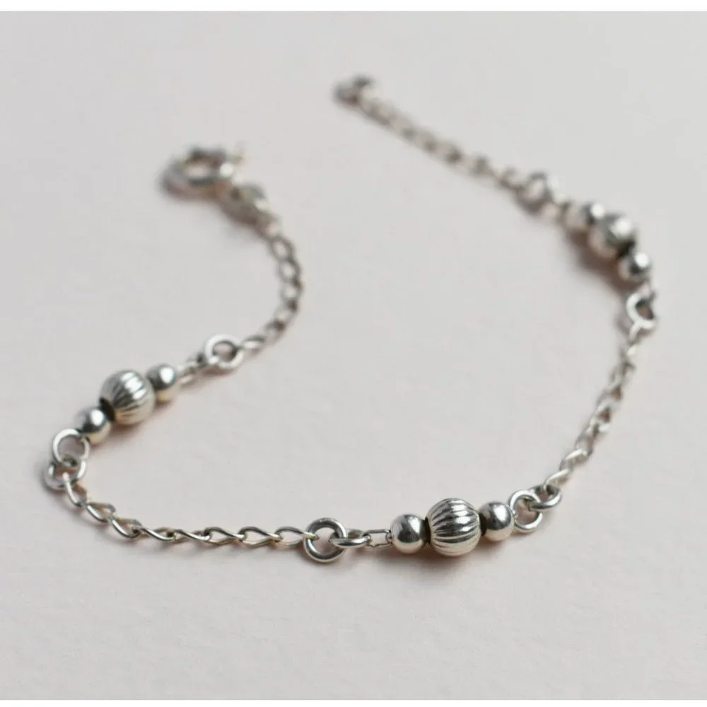 Thin simple silver chain bracelet, dainty minimalist stacking bracelet